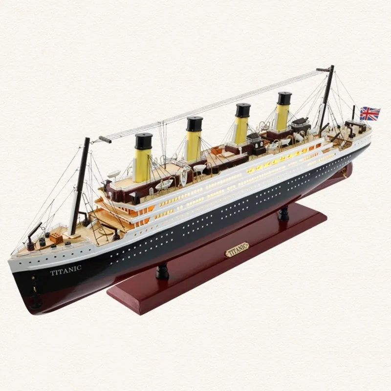 1:1250 RMS FRANCE Cruise Ship TITANIC LUSITANIA MAURETANIA NORMANDIE BRITANNIO Model