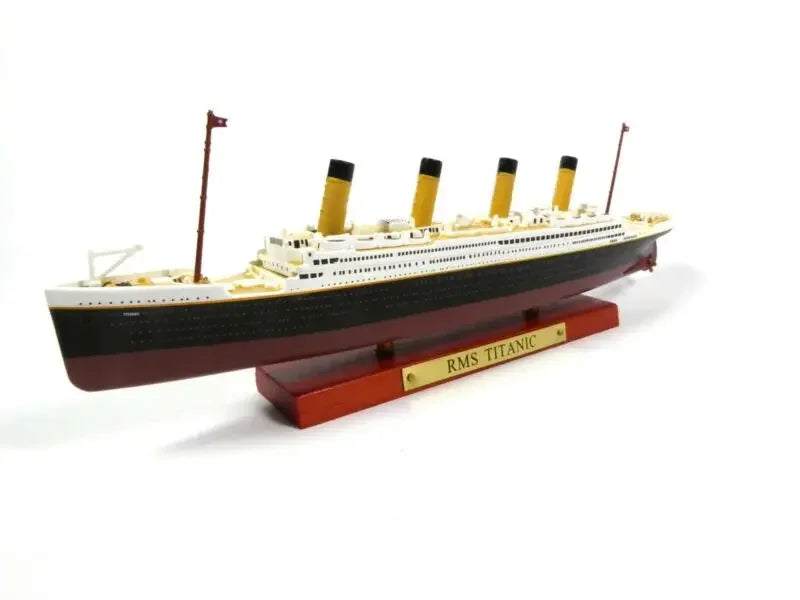 1:1250 RMS FRANCE Cruise Ship TITANIC LUSITANIA MAURETANIA NORMANDIE BRITANNIO Model